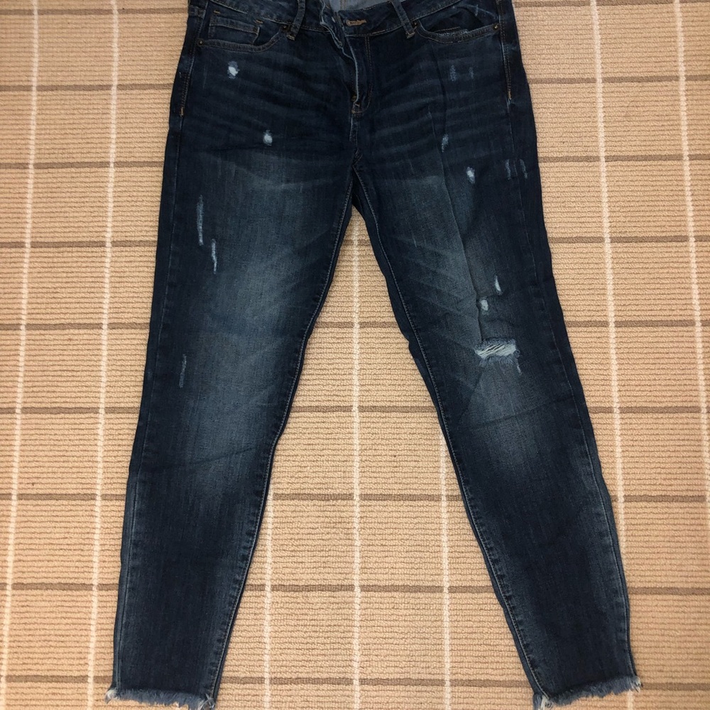Distressed blue jean sz 9